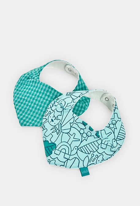 Lot de 2 bavoirs bébé en coton imprimé.