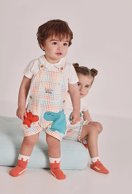 Conjunto bebê jardineira xadrez algodão