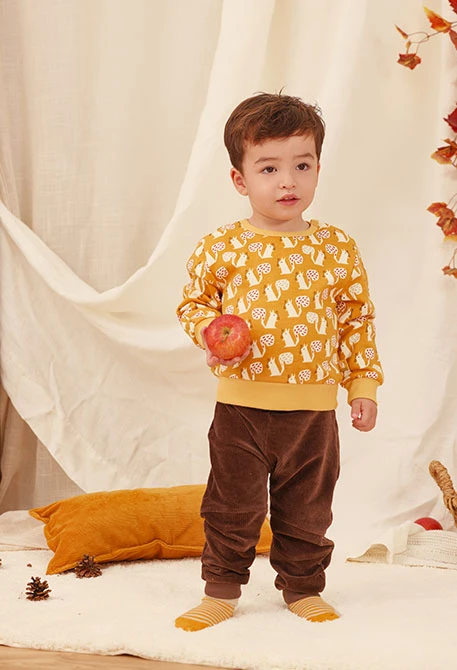 Strickset Baby Junge Senfgelb mit Eichhörnchenprint