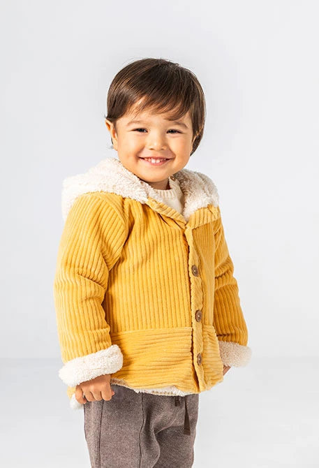 Chaqueta punto bebé amarilla con capucha