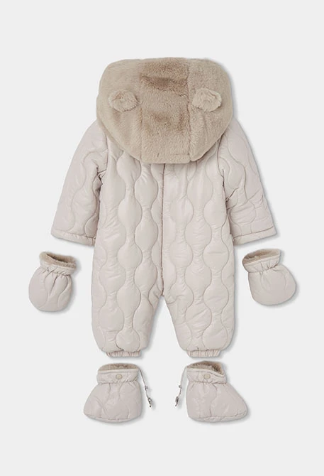 Technisch gestrickter Strampler für Babys in Beige mit Giraffe