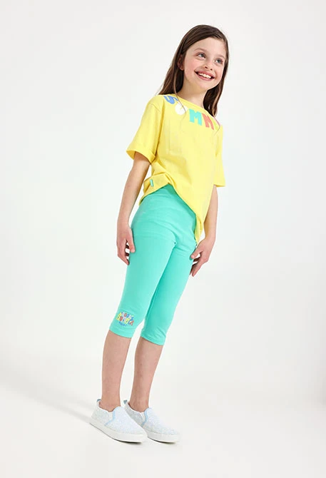 Leggings a maglia per bambina in colore verde.