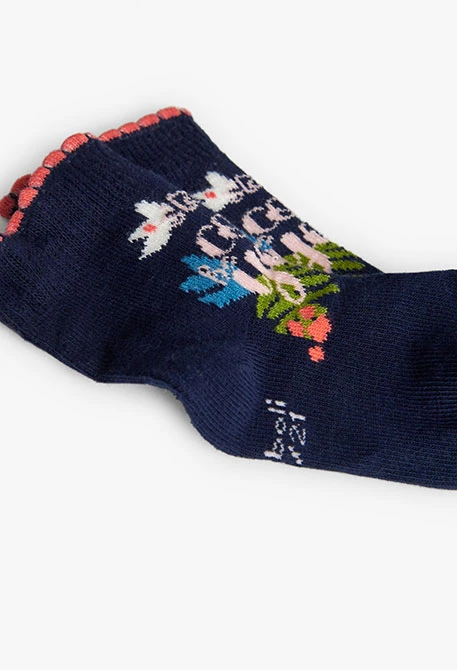 Pack aus Stricksocken für Baby in Rot