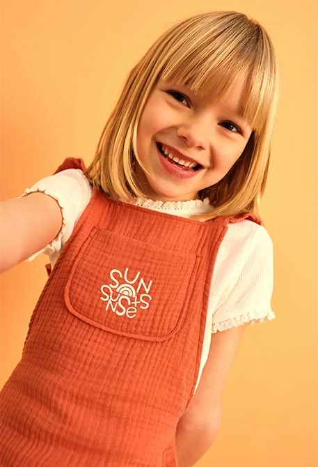 Camiseta básica de punto para bebé niña en color blanca