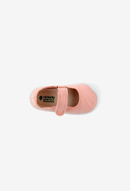 Canvas sneakers in pink