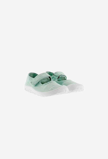 Canvas sneakers in light blue