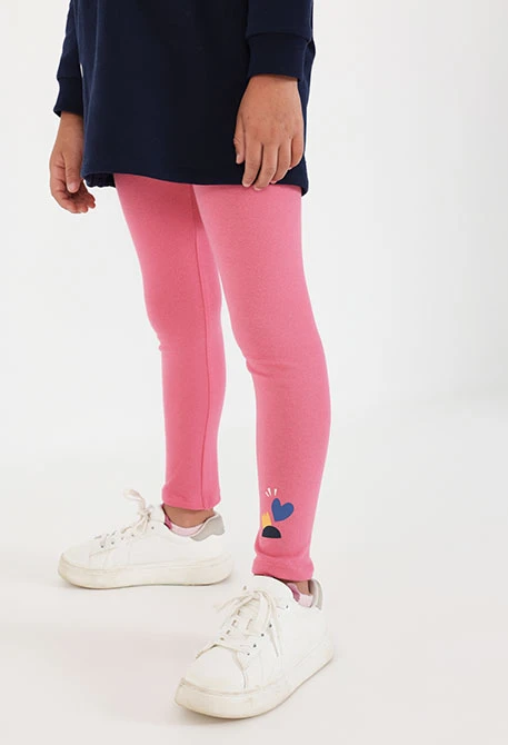Conjunto punto niña azul marino estampado arcoíris