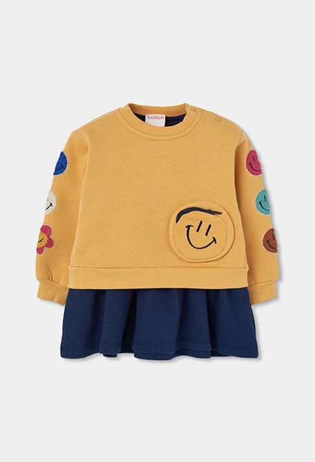 Robe en molleton jaune avec patches d\'émoticônes