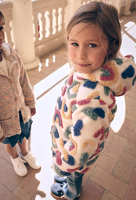 Xandall de pèl cru per a nena estampat multicolor