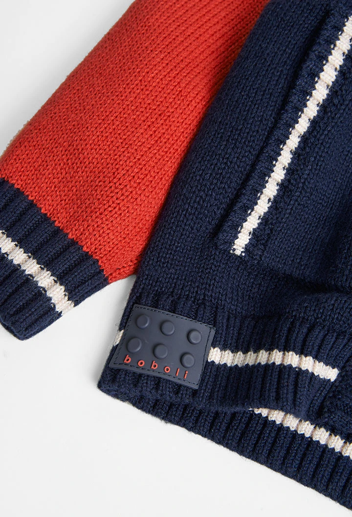 Casaco tricot com capuz do bébé