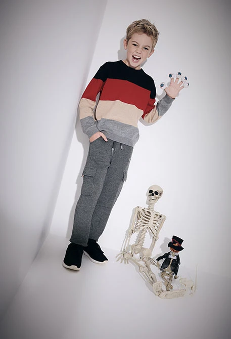 Grey knit boy´s trousers