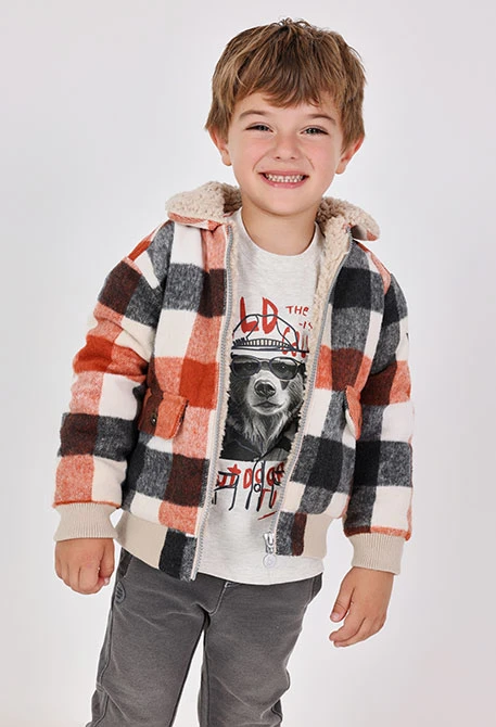 Knitted boy´s jacket with checks