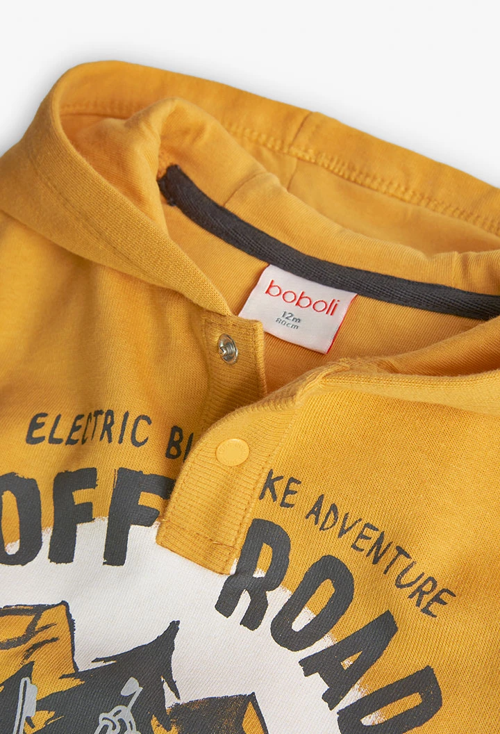 Conjunto de sweatshirt e calças de felpa para bebé menino em amarelo