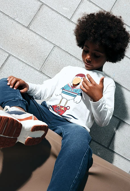 Camiseta niño de punto blanco estampado