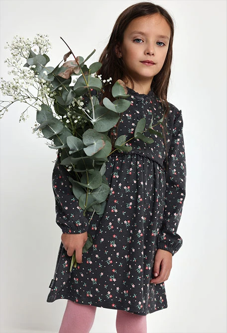 Vestido estampado flores gris oscuro