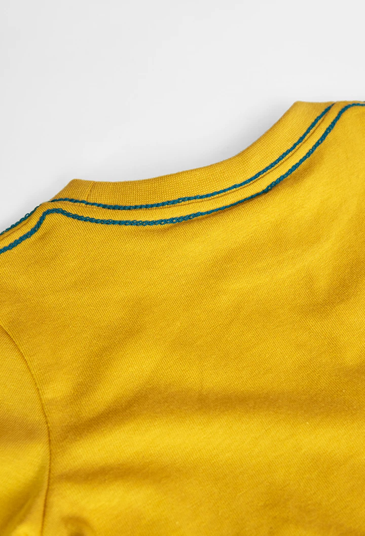 Camiseta punto de bebé niño amarillo mostaza -BCI
