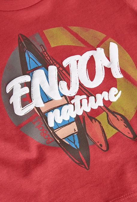 Camiseta de punto para bebé niño en color granate