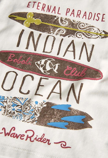 Conjunto de t-shirt e calções de malha para bebé menino em cor branca