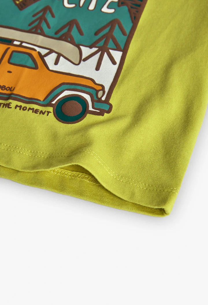 T-shirt menino verde-oliva estampada
