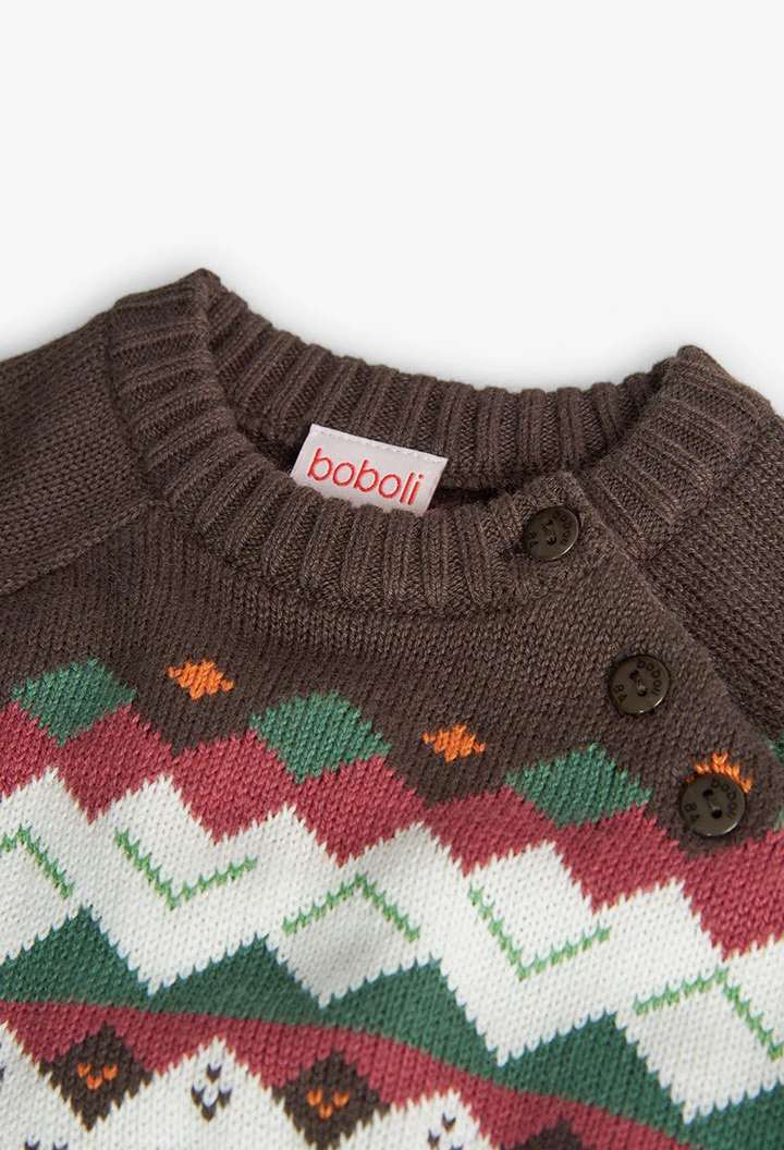 Pull en tricot pour bébé garçon en marron et blanc.