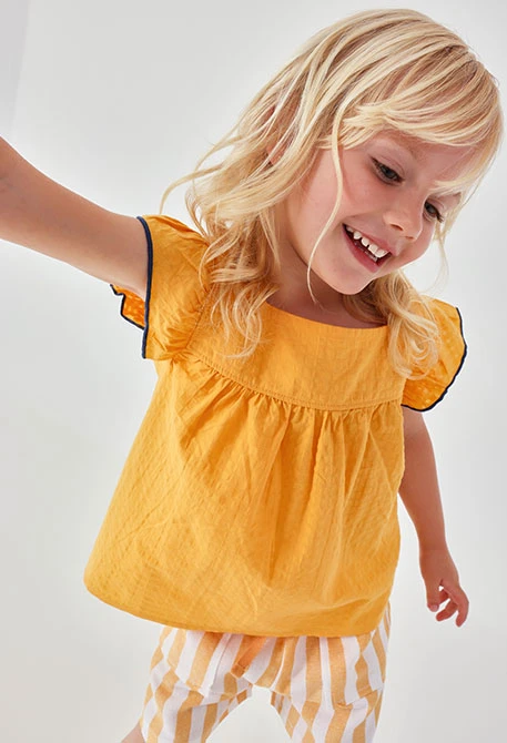 Yellow poplin girl?s blouse