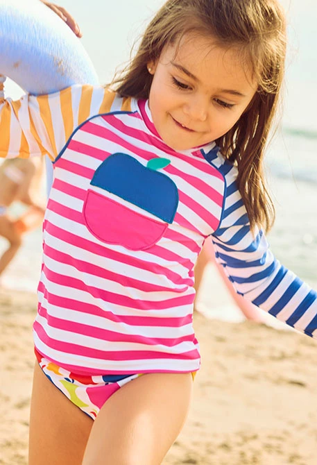 T-shirt técnica multicolor para menina UPF50+