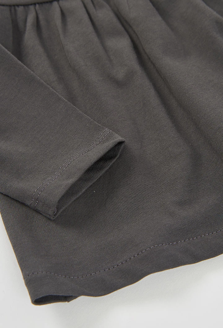 Camiseta punto niña gris con bordado de flor