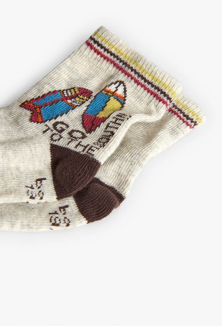 Pack mit gestrickten Socken für Baby in Granatrot