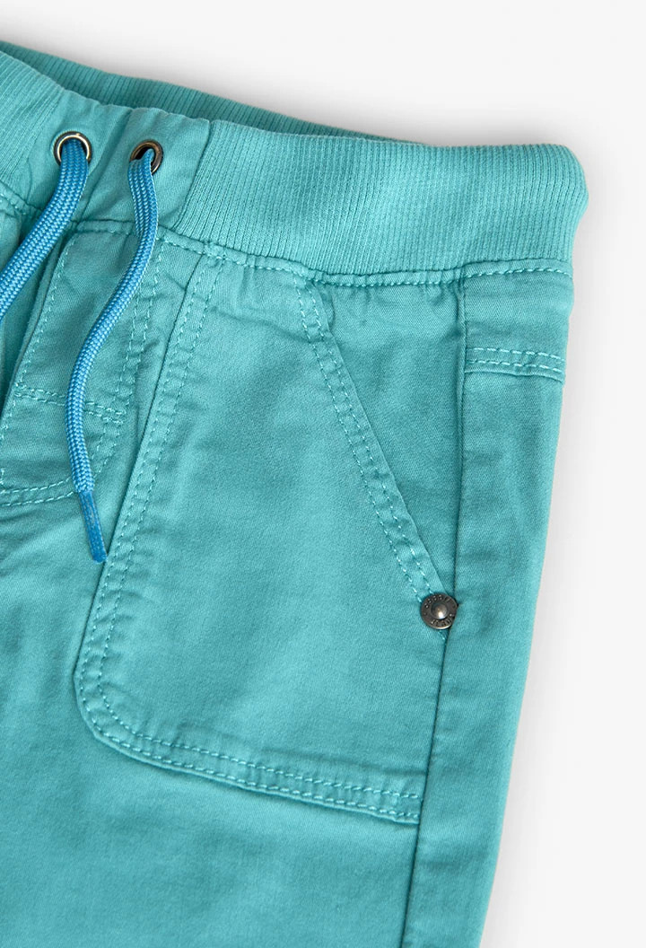 Pantalón de gabardina elástico para bebé niño en verde