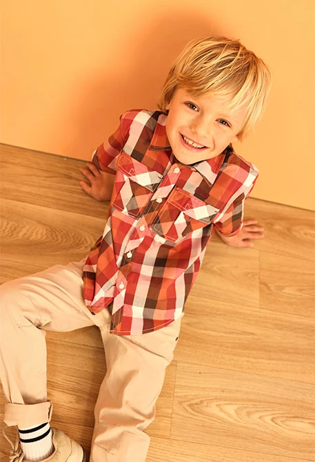 Pantalone in gabardine elasticizzata per bambino in beige