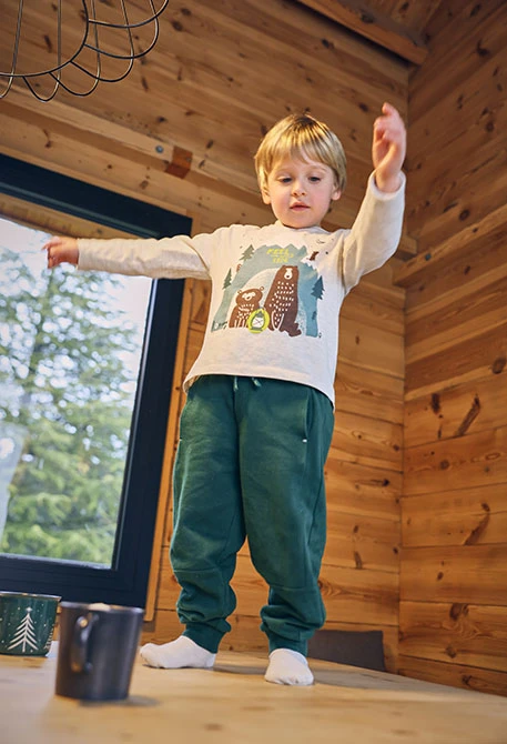 Boy´s green fleece trousers