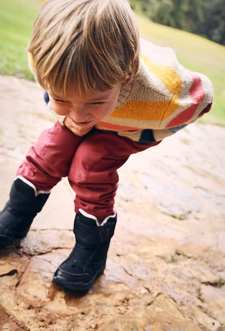 Elastische Baumwollhose für Jungen in Granatrot