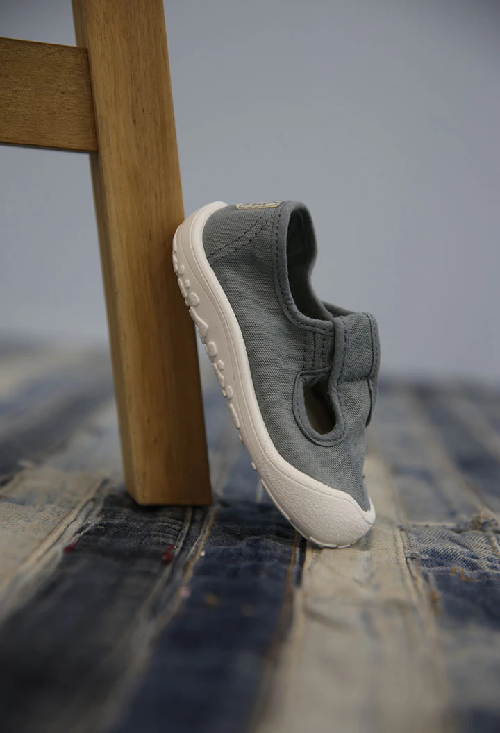 Canvas sandals in blue