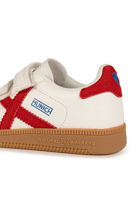 Baskets Munich blanches avec croix rouge