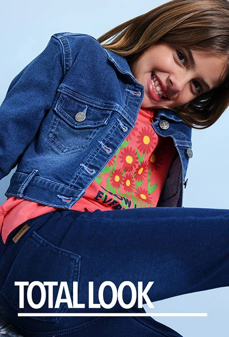 Girl\'s denim jacket in blue