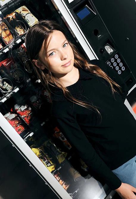 Camiseta niña de punto negro