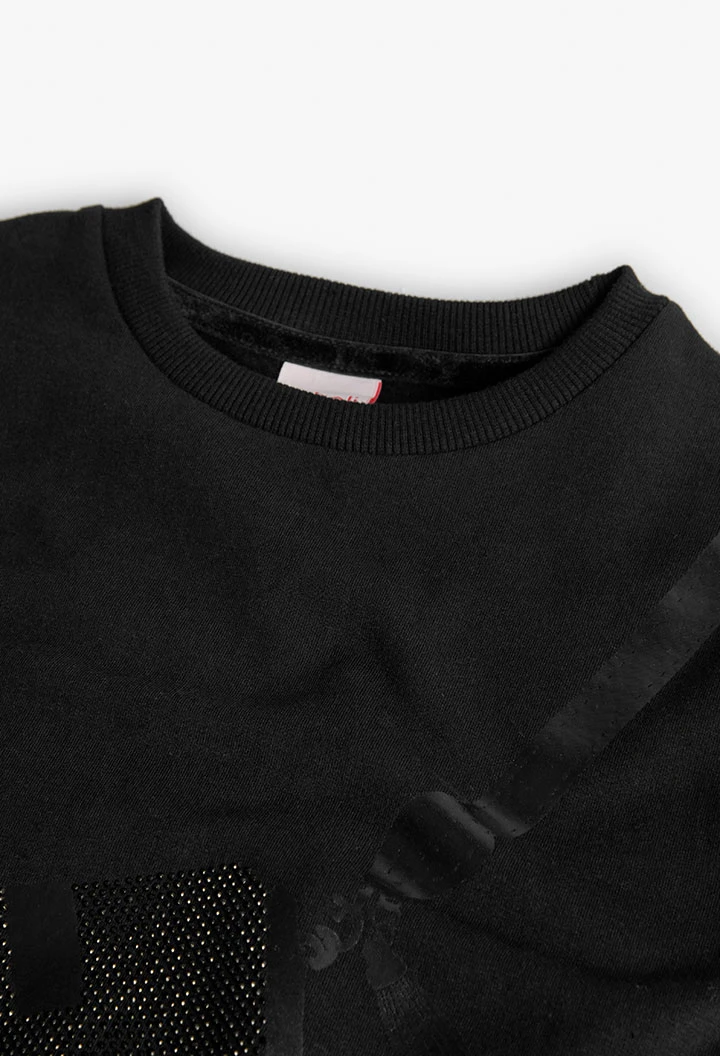 Schwarzes Kleid