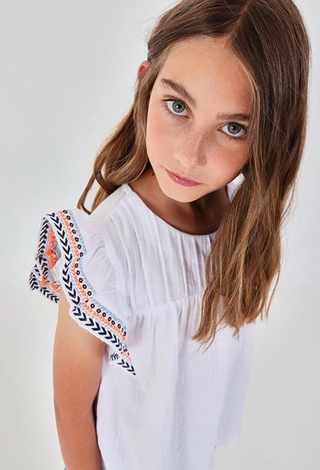 Blusa de niña blanco