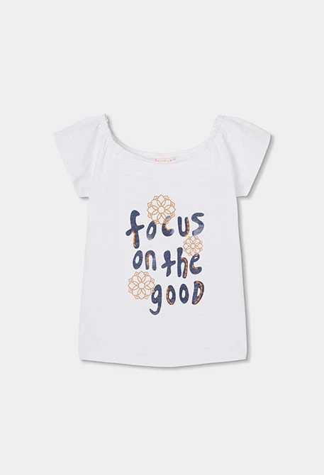 Girl?s white cotton T-shirt