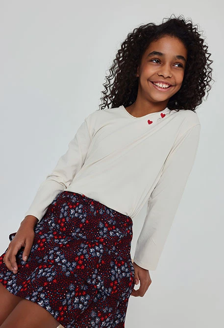 T-shirt en maille fille écru avec cœurs