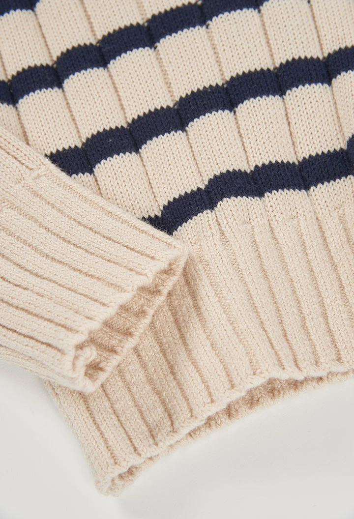 Mädchen-Pullover in Rohweiß mit Streifen und Herz-Stickerei