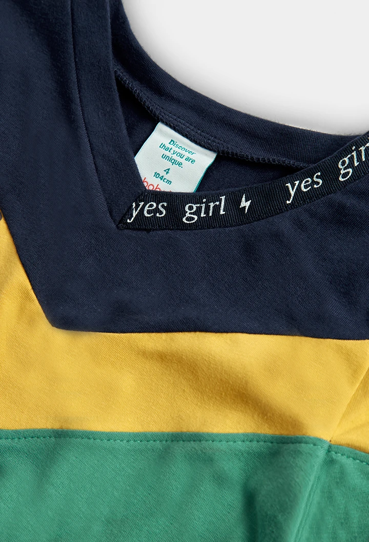 Camiseta malha elástica para menina