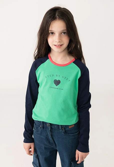 Camiseta niña verde letras
