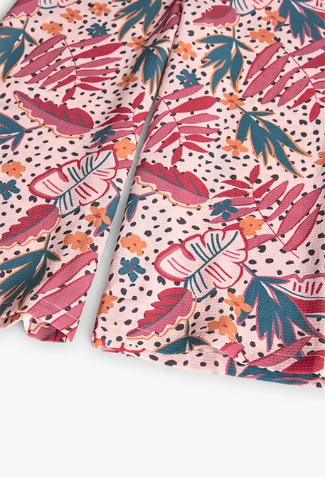 Mono de punto para niña con estampado de flores y hojas en color rosa
