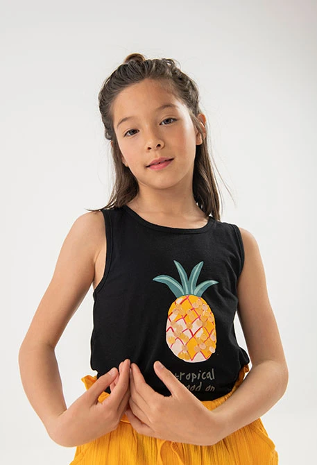 Camiseta de tirante de punto para niña en color negro