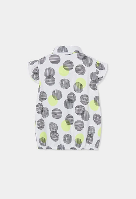 Camisa menina com bolas brancas