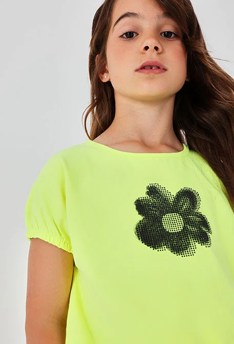 Camiseta menina malha elástica verde