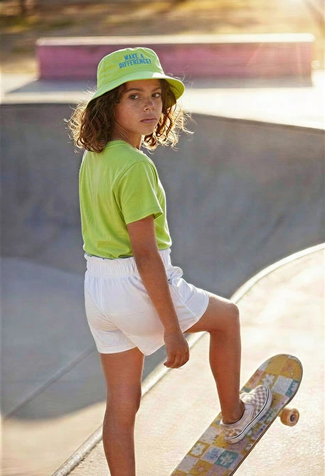 Short de color blanc