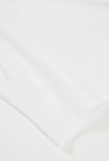 Pantaloncini di colore bianco