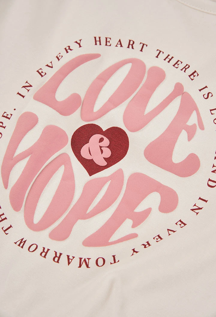 Mädchen-Strickshirt in Ecru mit Love & Hope-Aufdruck